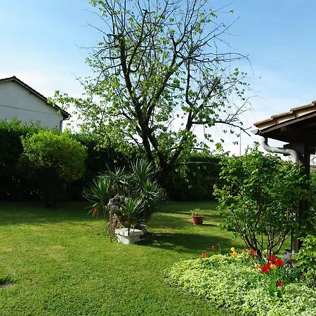 Casa de hóspedes Marievalerianne 3*